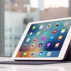 Чехлы для iPad 9.7″ (2017/2018): книжки и обложки