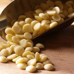 Что скрывает Сallebaut белый шоколад?